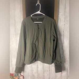 The North Face Women’s Bomber Jacket Size XL Olive Green Finger holes